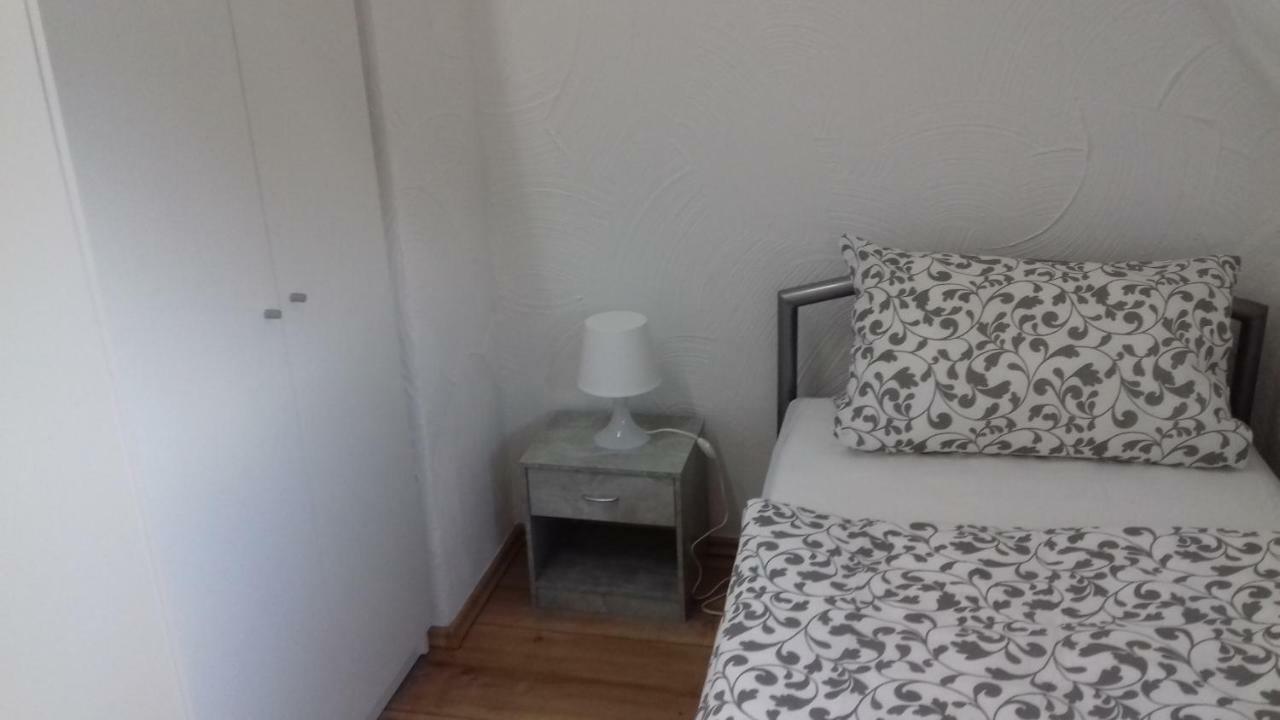 Gaststaette Molitor Apartment Saarlouis Bagian luar foto